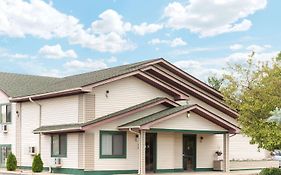 Super 8 By Wyndham Twinsburg/Cleveland Area